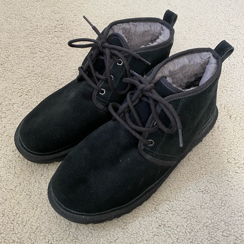 UGG Black Neumal Moc